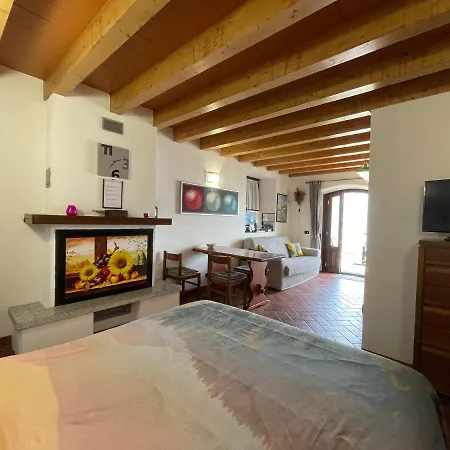 Piccolo Girasole Apartment